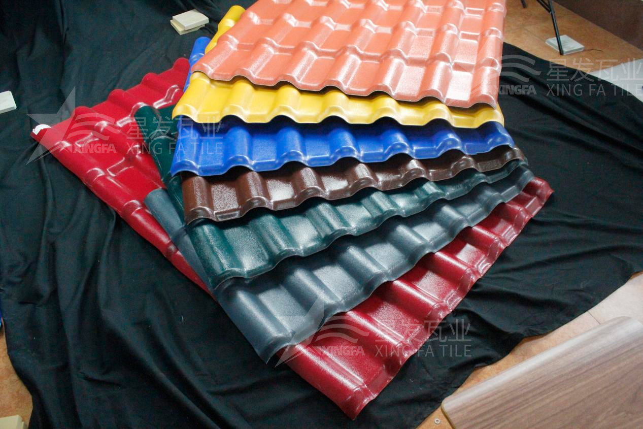 防腐屋面瓦廠家生產(chǎn)的樹脂瓦有哪3大必不可少的優(yōu)點？